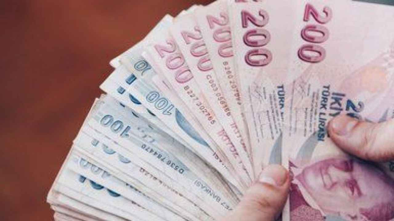 SGK uzmanı beklenen rakamı açıkladı! 2025 yılı asgari ücret ne kadar olacak?