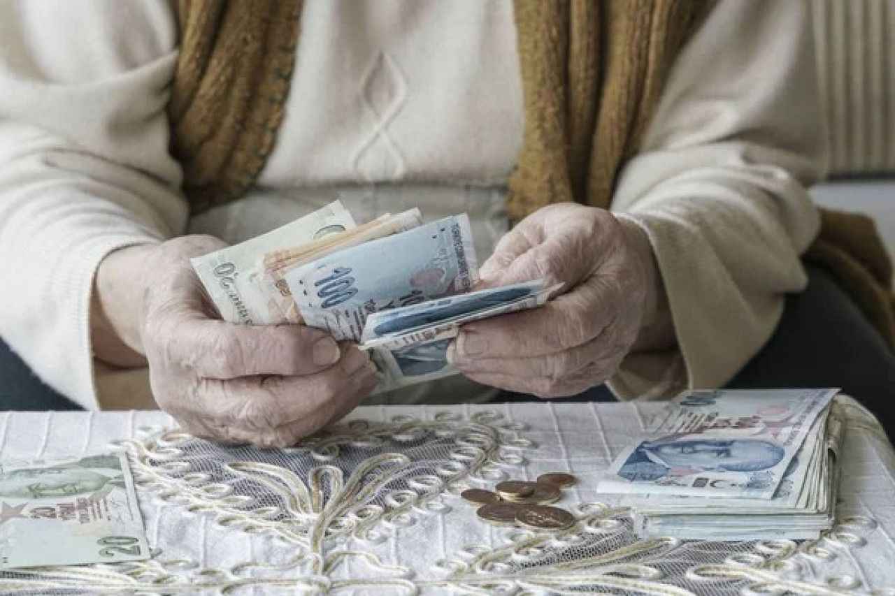 SSK ve Bağ-Kur emekli maaşları erken ödenecek