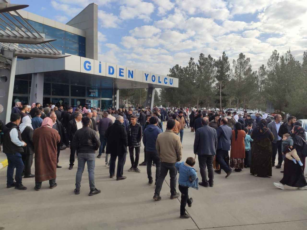 Şanlıurfa’da umre yolcuları kutsal topraklara uğurlandı