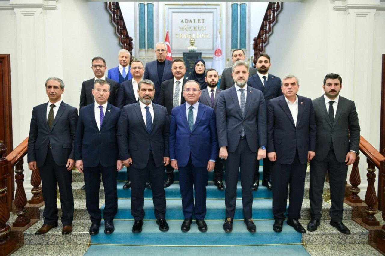 Urfa'nın AK Parti adayları bir arada... Bakan Bozdağ'dan açıklama...