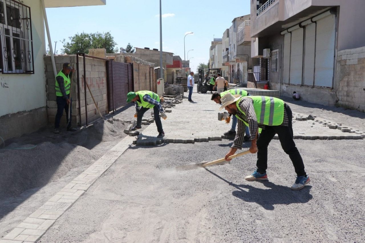 Hürriyet Mahallesindeki sokaklar yenileniyor