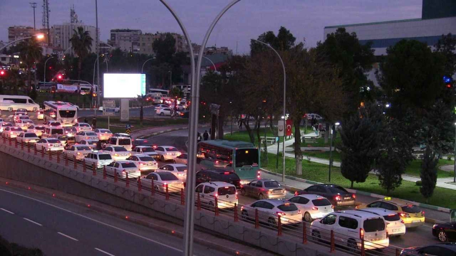 Urfa’da trafiğe kayıtlı araç sayısı ne kadar oldu?