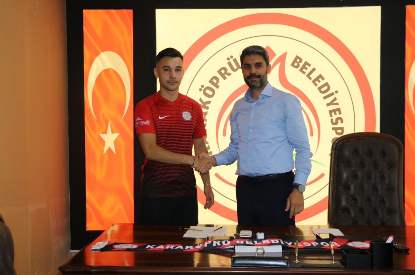 Karaköprü Belediyespor’dan kanat takviyesi