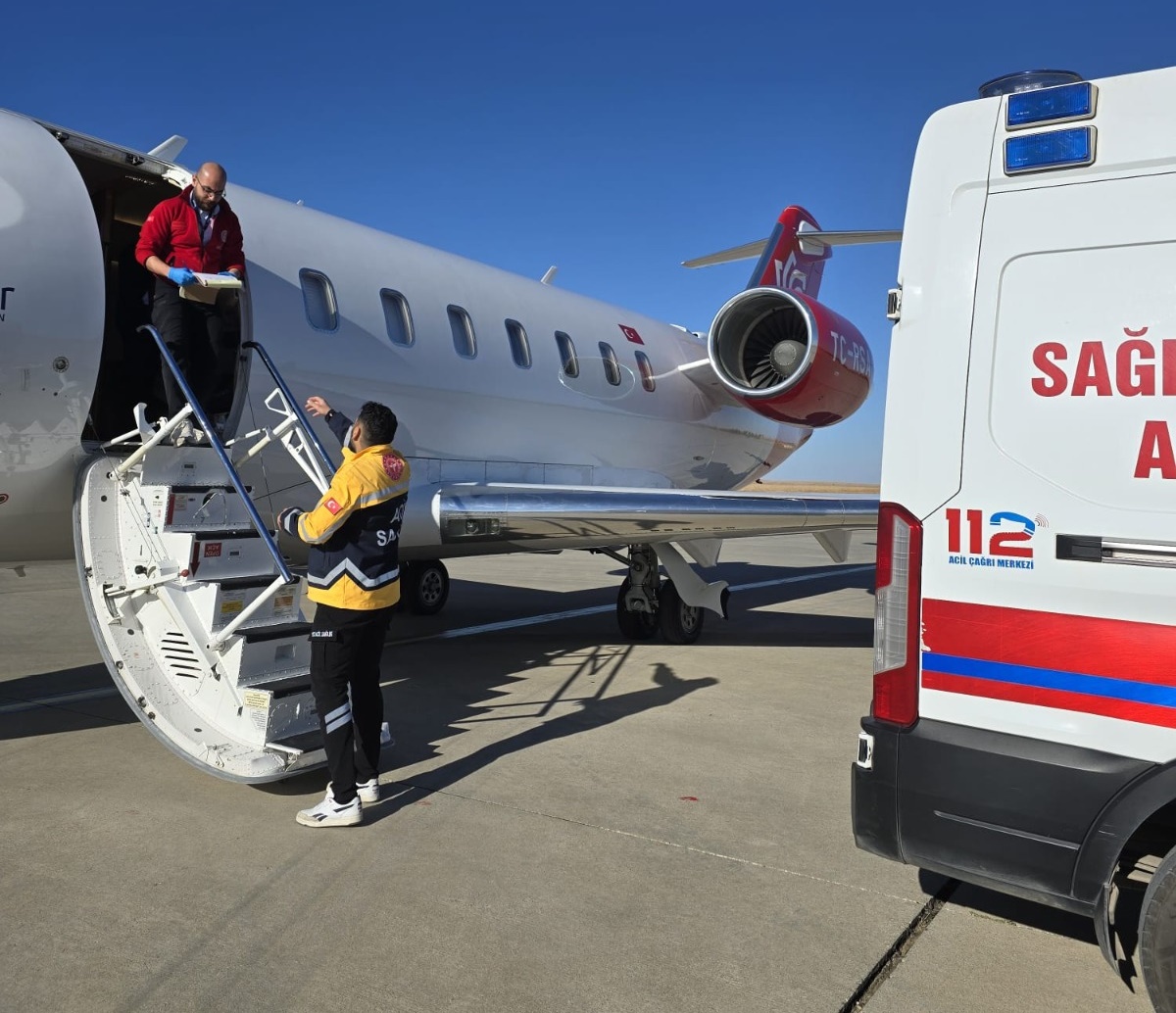 Şanlıurfa'da 10 günlük bebek için uçak ambulans havalandı