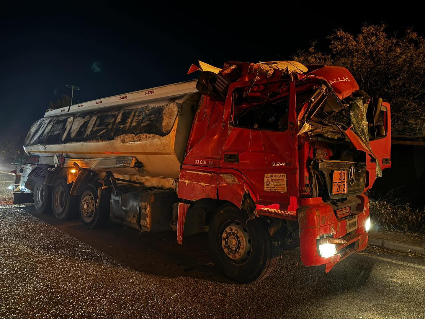 Şanlıurfa’da tanker takla attı: Ağır yaralı