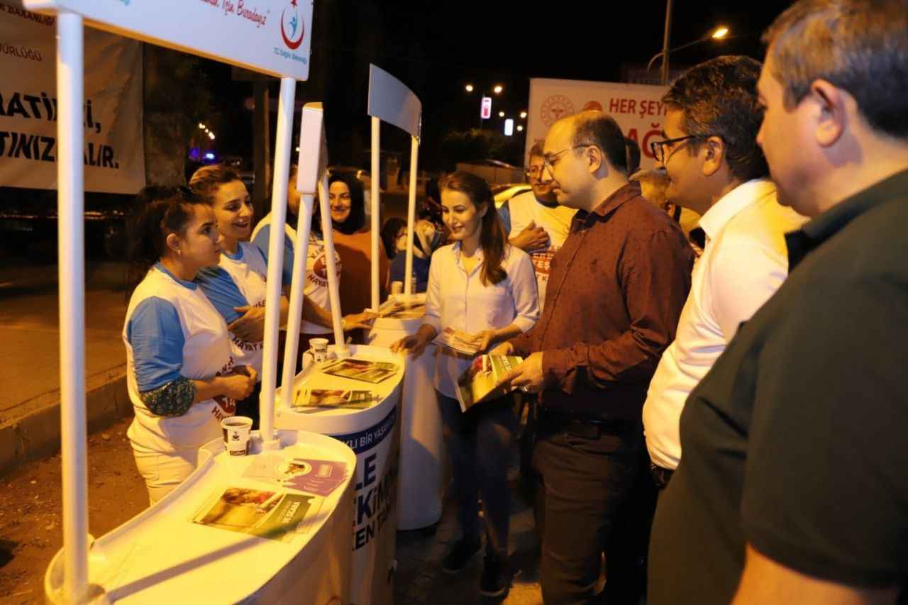 Birecik'te ‘sağlık sokağı’ kuruldu