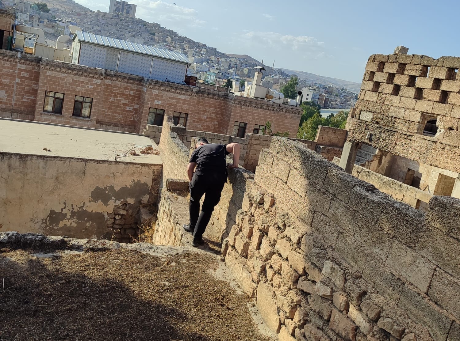 Şanlıurfa’da ekipler didik didik aradı!