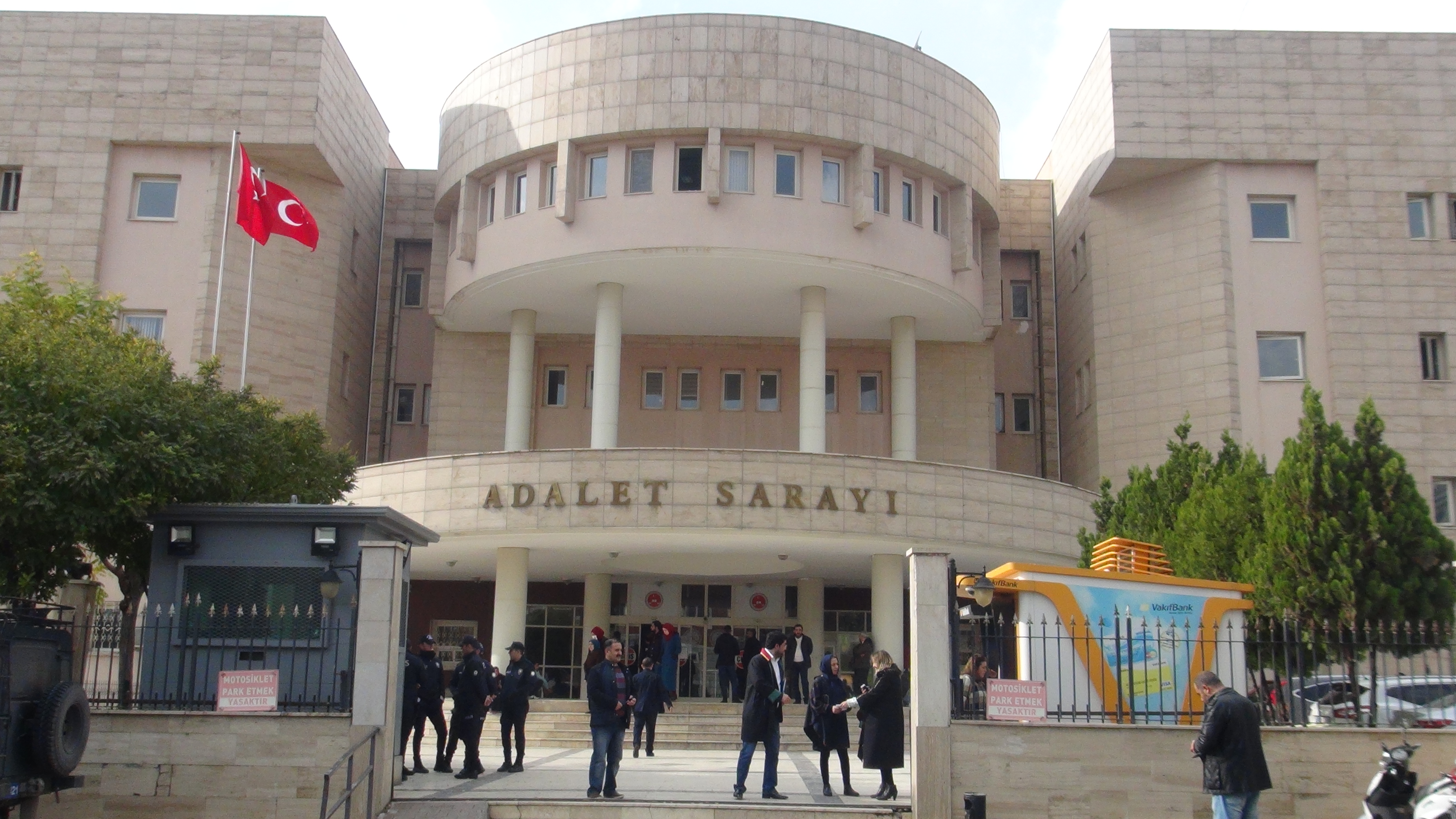 Şanlıurfa’da fuhuş operasyonu! Gözaltılar var