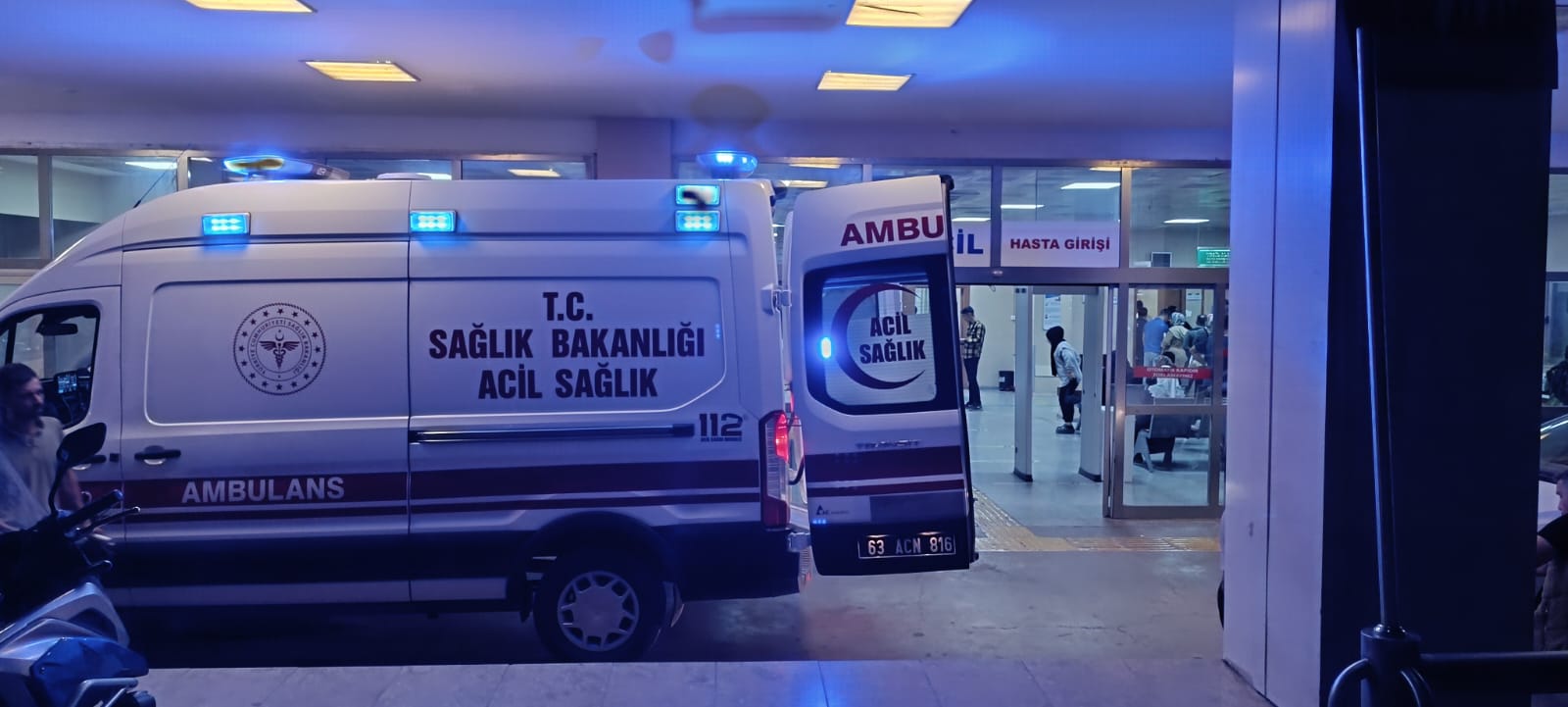 Şanlıurfa’da feci kaza! Kamyonet ile otomobil çarpıştı