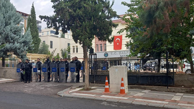 Halfeti’de kayyum protestosunda gözaltı sayısı yükseldi!