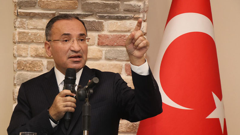 Bekir Bozdağ suskunluğunu bozdu! Partili partisiz birçok isim tepki gösterdi