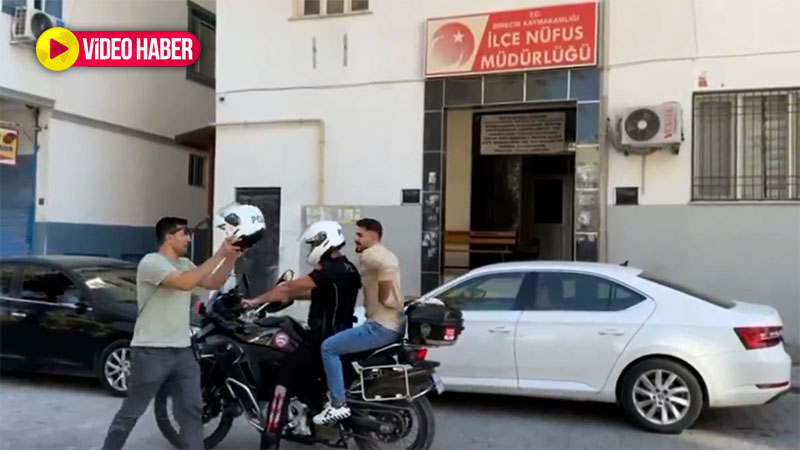 Vali Şıldak tebrik etti! Kimlik sorunu yaşayan öğrencilerin imdadına motosikletli polisler yetişti