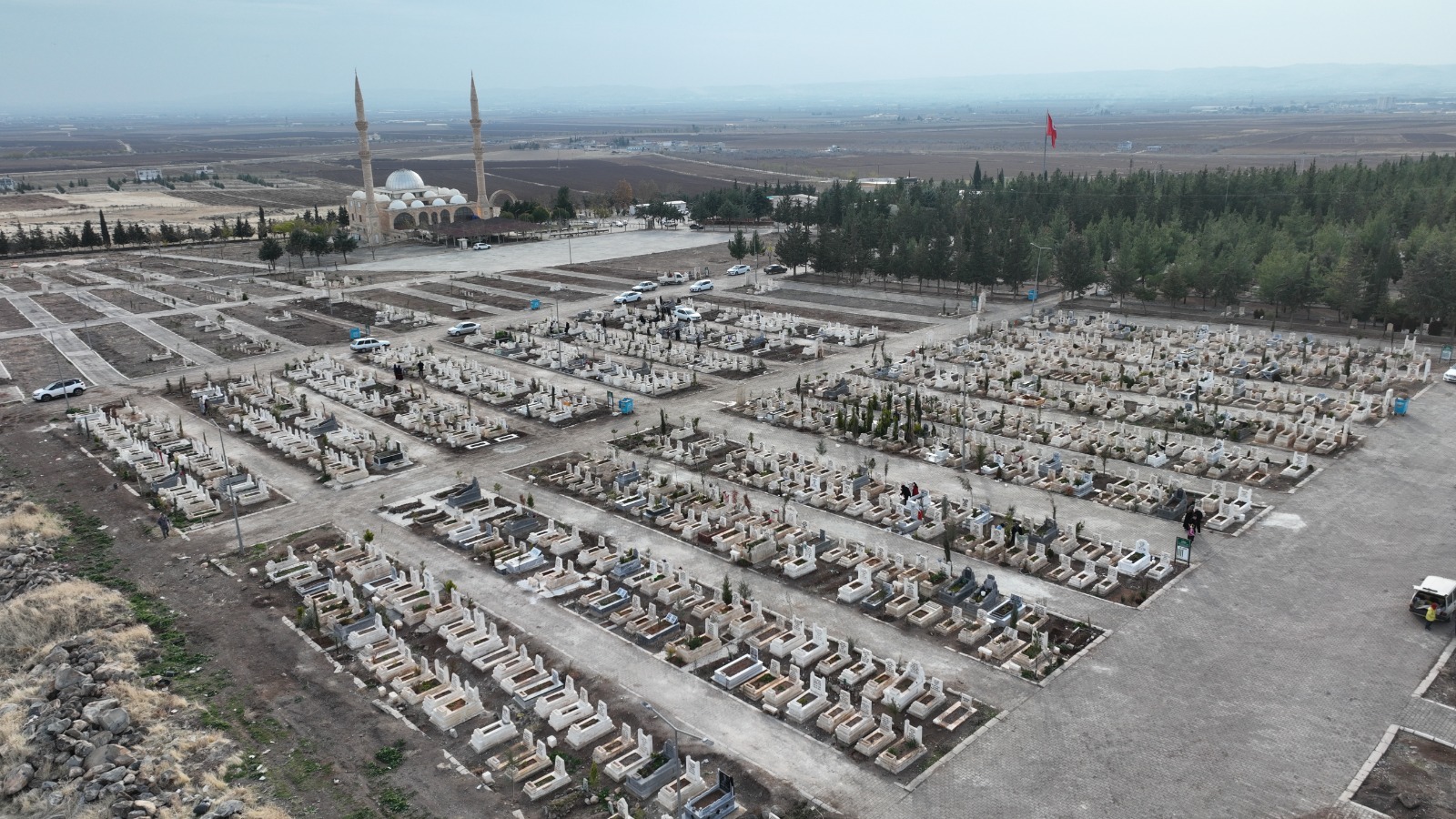 Şanlıurfa’daki mezarlık ağaçlandırıldı!