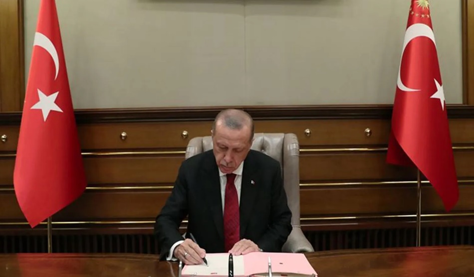 Cumhurbaşkanı Erdoğan imzaladı: İki bakan değişti