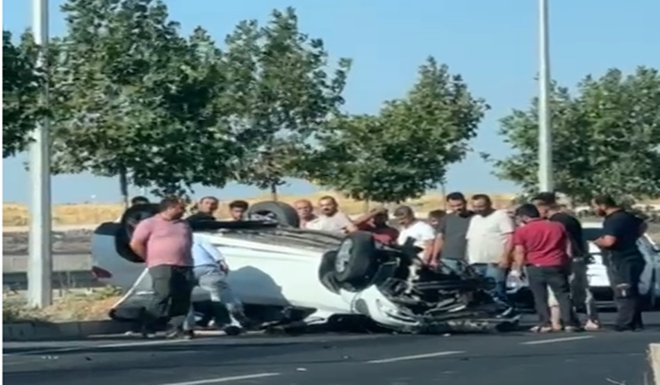 Karaköprü’de otomobil takla atarak durabildi: Yaralı var