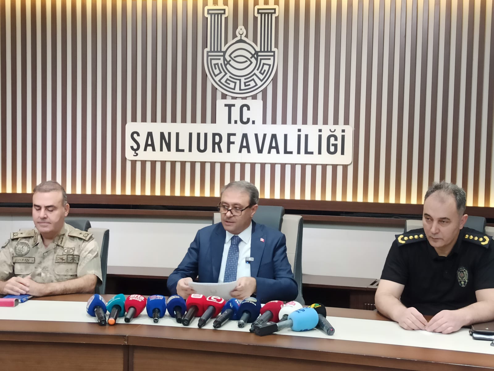 Şanlıurfa'da asayiş ve güvenlik toplantısı! Son bir yılda 8 binden fazla suçlu yakalandı