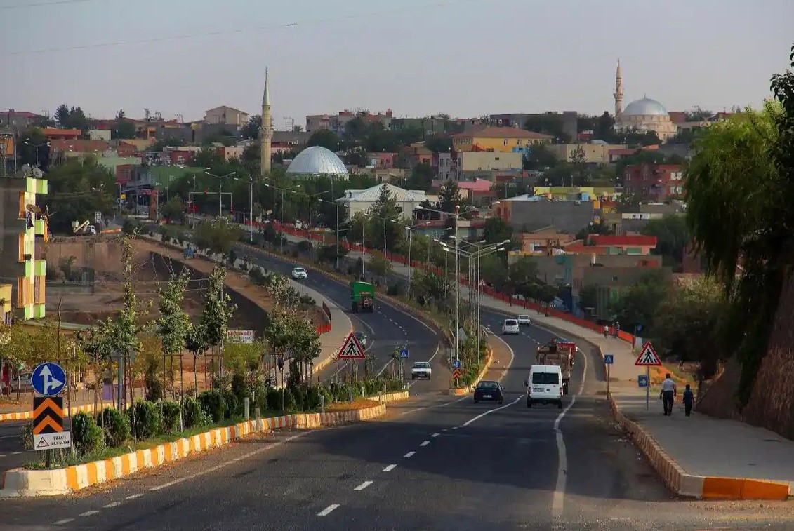 Şanlıurfa'dan Diyarbakır'a: En genç kaymakam görevine başladı