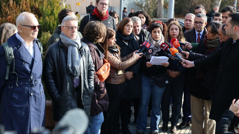 DEM Parti ile uluslararası bir heyet Öcalan ile görüşmek için Adalet Bakanlığı'na başvurdu