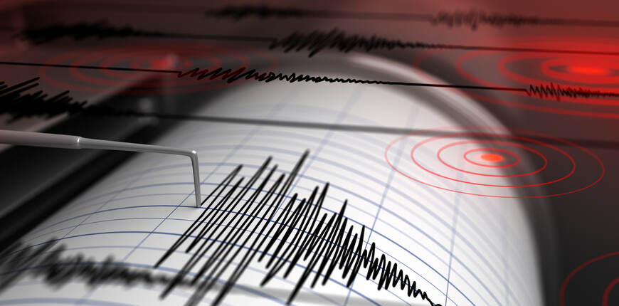 Akdeniz’de korkutan deprem! 6 kilometre derinlikte sallandı