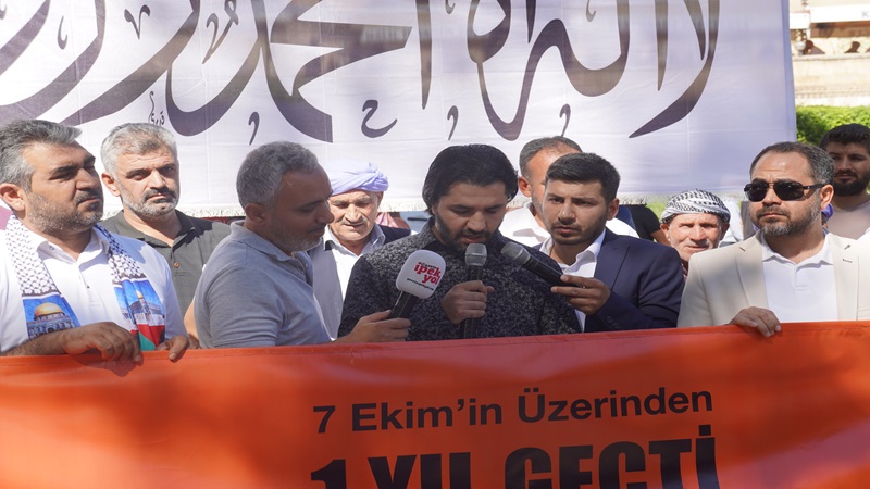 Şanlıurfa'da cuma namazı sonrası İsrail'e tepki! “Hilafet kurulsun, İsrail yok olsun”