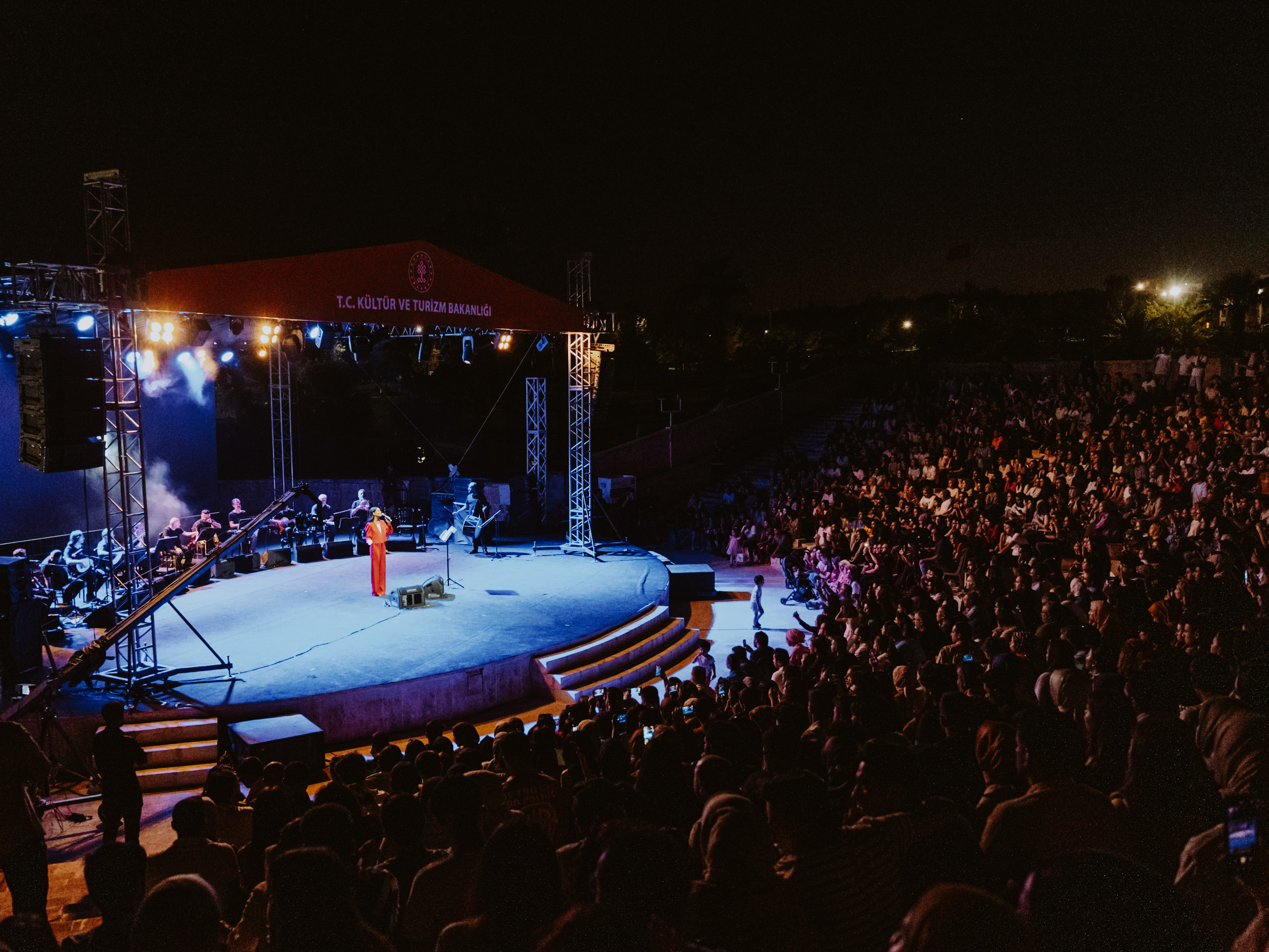 Şanlıurfa'da festival coşkusu devam ediyor: Kentin dört bir yanı sahne