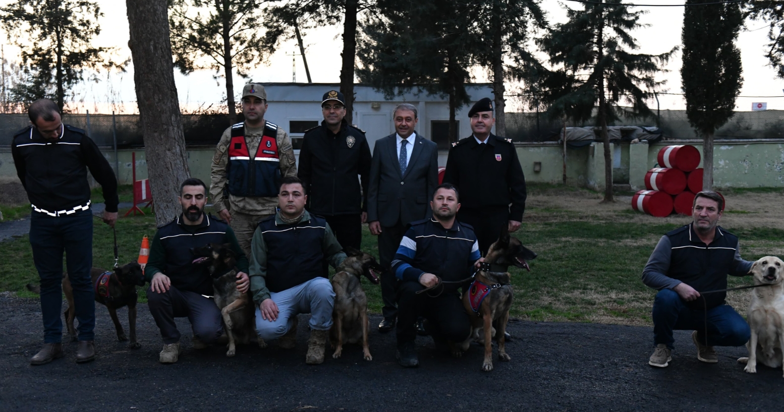 Vali Şıldak'tan sahadaki ekiplere yeni yıl ziyareti... Tedbirleri denetledi