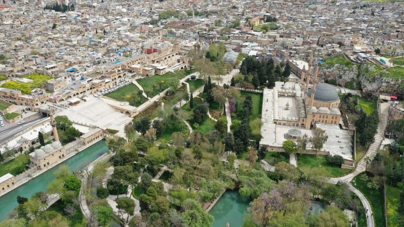 Şanlıurfa’da belediye başkanı maaşını belediyeye bağışladı