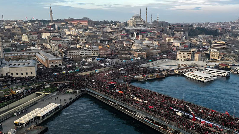 Şanlıurfalılar yeni yılın ilk günü İstanbul’a akın etti