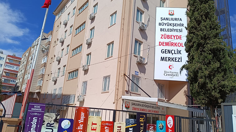 Şanlıurfa'da gençlik merkezi okuma yazma kurslarıyla toplumsal değişim inşa ediyor