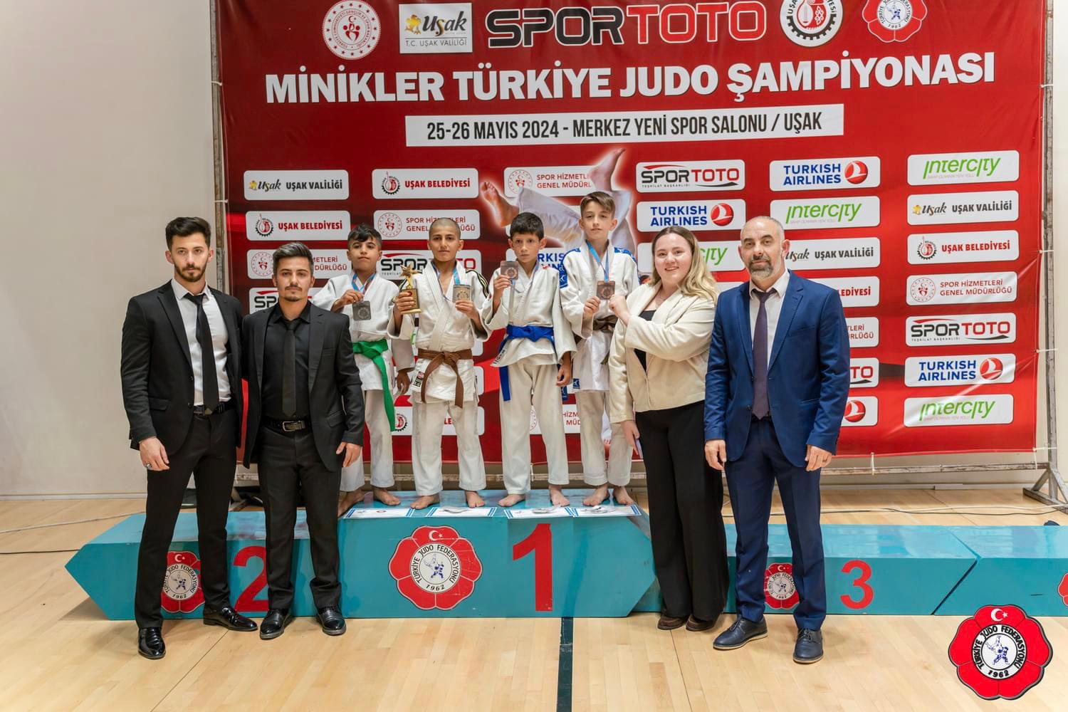 Şanlıurfalı minikler Türkiye şampiyonasına damga vurdu! Sıradaki hedef Makedonya