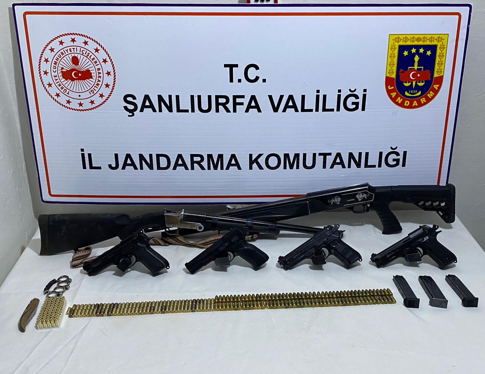 Siverek'te ortak operasyon: Çok sayıda silah ve uyuşturucu ele geçirildi