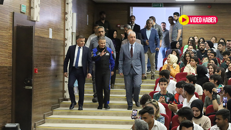 İlk Türk astronot Şanlıurfa’da tarihi mekanı işaret etti!  “İlham alacağınız çok şey var"