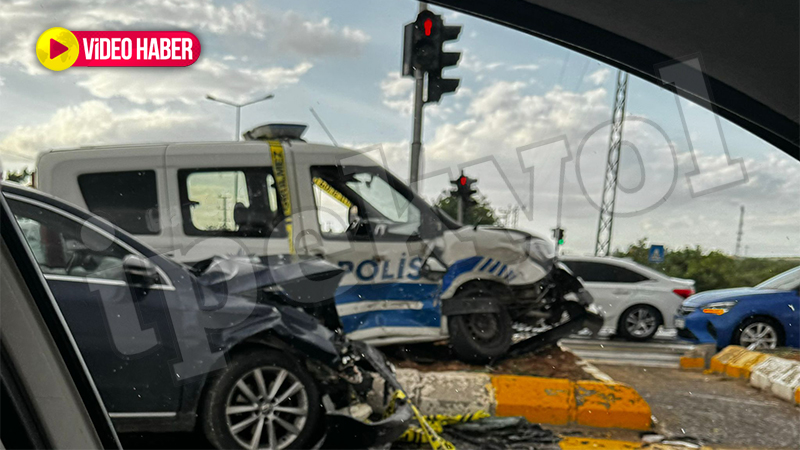 Şanlıurfa’da polis arabası kaza yaptı! 1’i polis 2 kişi yaralandı