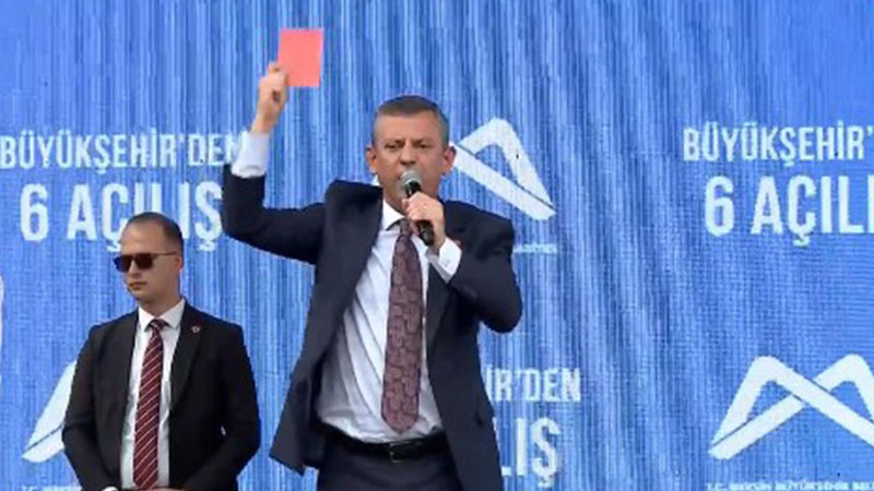 CHP Genel Başkanı Özel 'büyük sürprizi' açıkladı