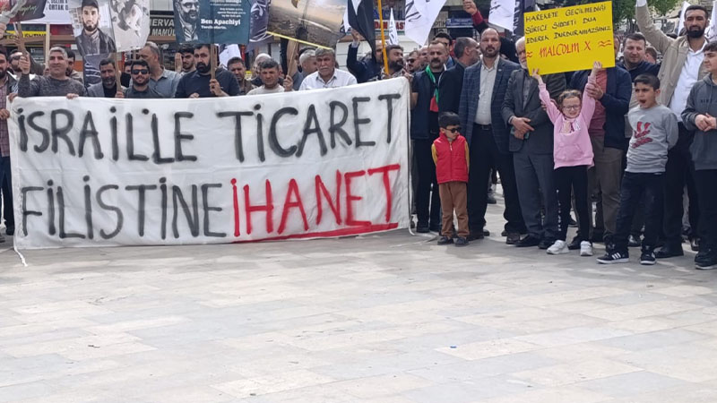 Şanlıurfa'da İsrail'le ticaret protestosu: "Gazze'ye destek olun, soykırıma gerçekten karşı durun!"