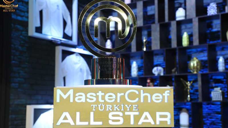 Bir gecede iki kaşık: MasterChef All Star'ın dördüncüsü belli oldu