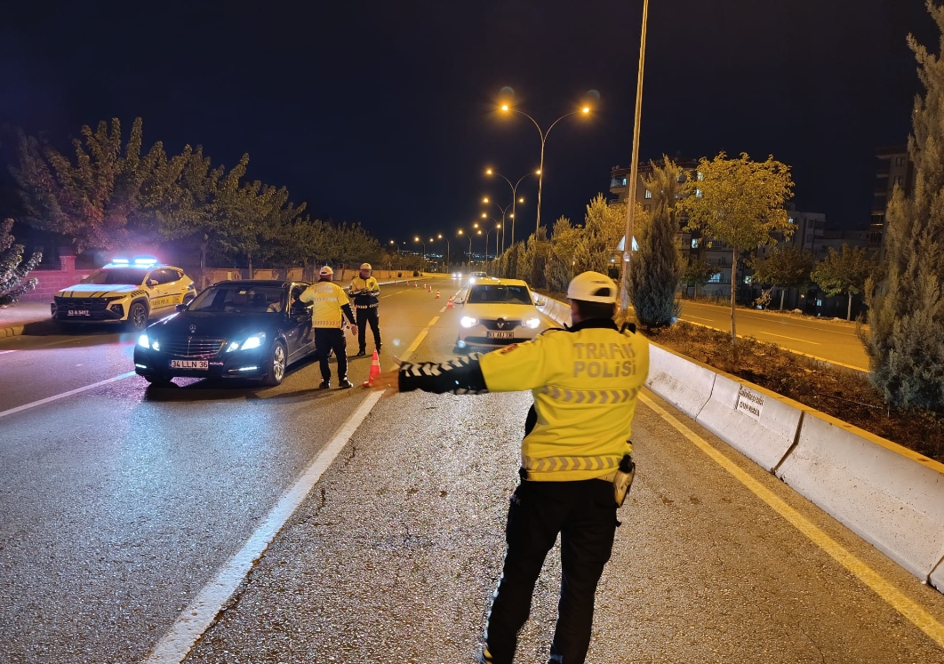 Silah, uyuşturucu, arananlar... Şanlıurfa'da denetimin bilançosu açıklandı!