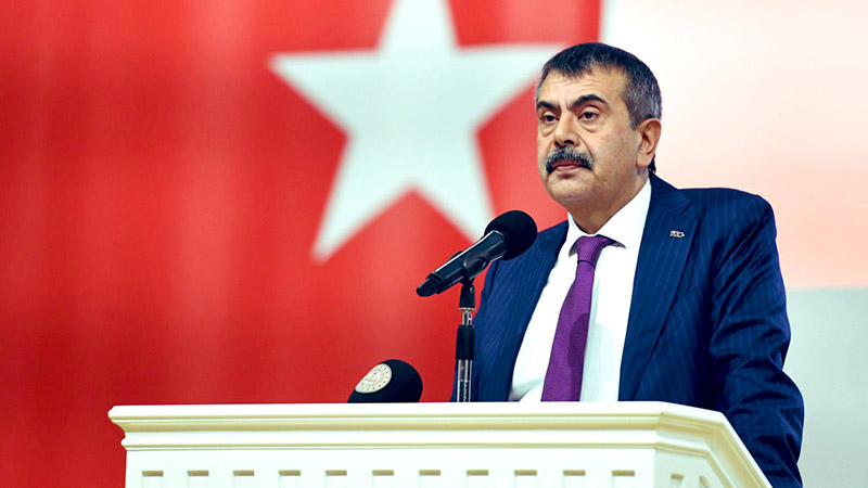 Bakan Tekin: Değerli olduğunuzu unutmayın