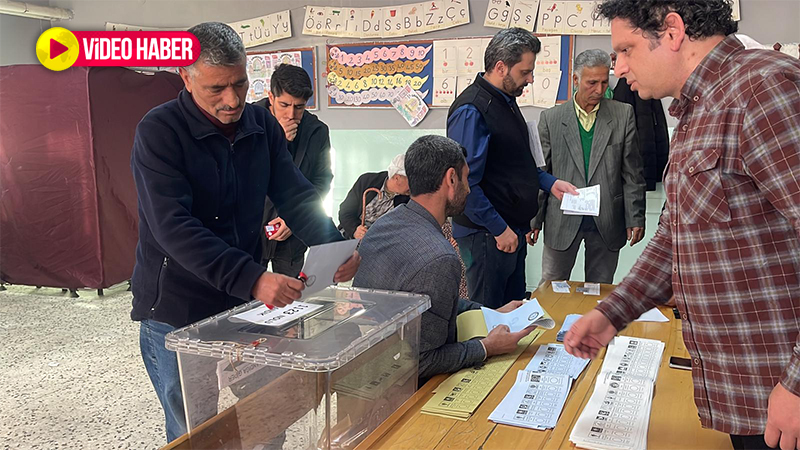 Türkiye sandık başında! Şanlıurfa’da oy verme işlemi başladı