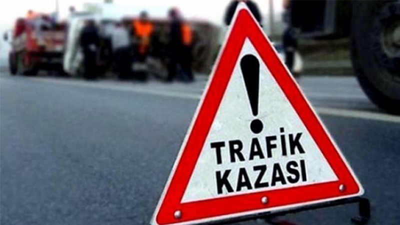 Şanlıurfa’da feci kaza!  Tır ile hafif ticari araç çarpıştı: 2’si çocuk 6 yaralı