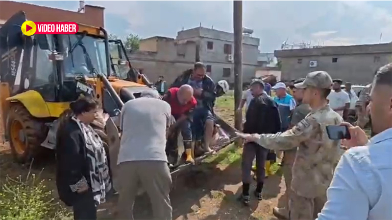 Şanlıurfa’da sel felaketi: Selde evlerinde mahsur kalan vatandaşlar böyle kurtarıldı