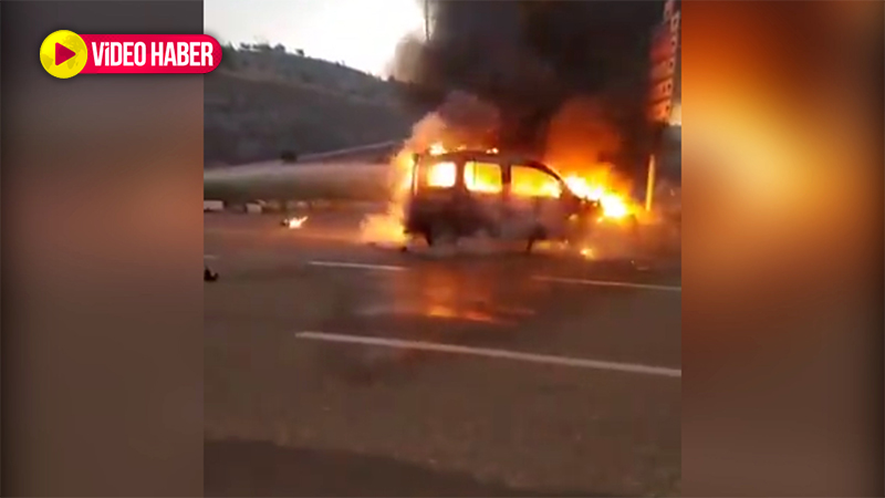 Urfa’da korku dolu anlar: Seyir halindeki araç alev topuna döndü