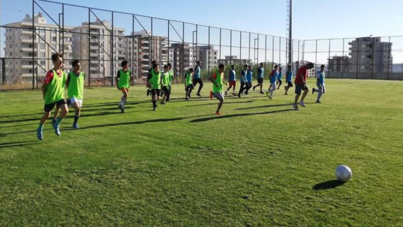 Profesyonel takım seçmeleri başlıyor! Genç futbolculara büyük fırsat