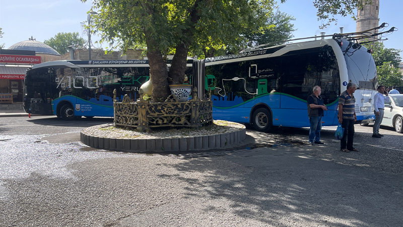 Şanlıurfa'da trambüs yolda kaldı! Neyse ki...