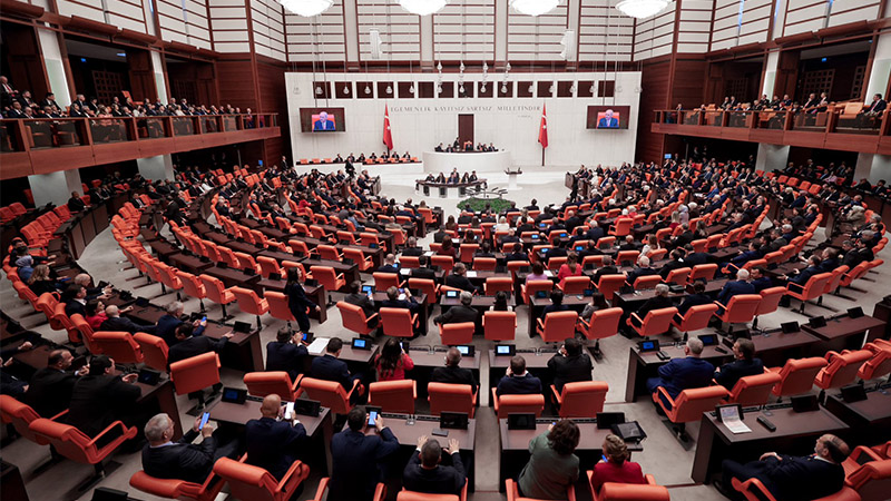 TBMM yoğun bir haftaya giriyor! Fahiş fiyatla mücadele: Ağır yaptırımlar geliyor