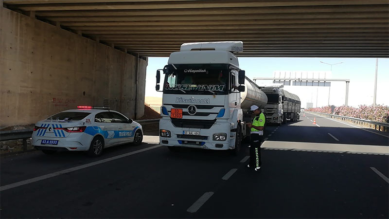 Şanlıurfa’da yol denetimi: Ağır tonajlı araçlar denetlendi