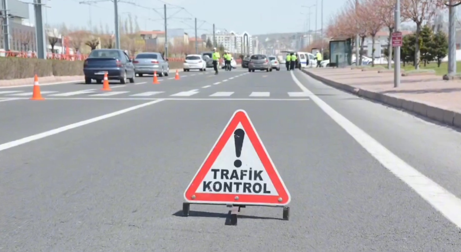 Binlerce araca ceza! Trafikte usulsüzlük yapanların gözünün yaşına bakılmadı