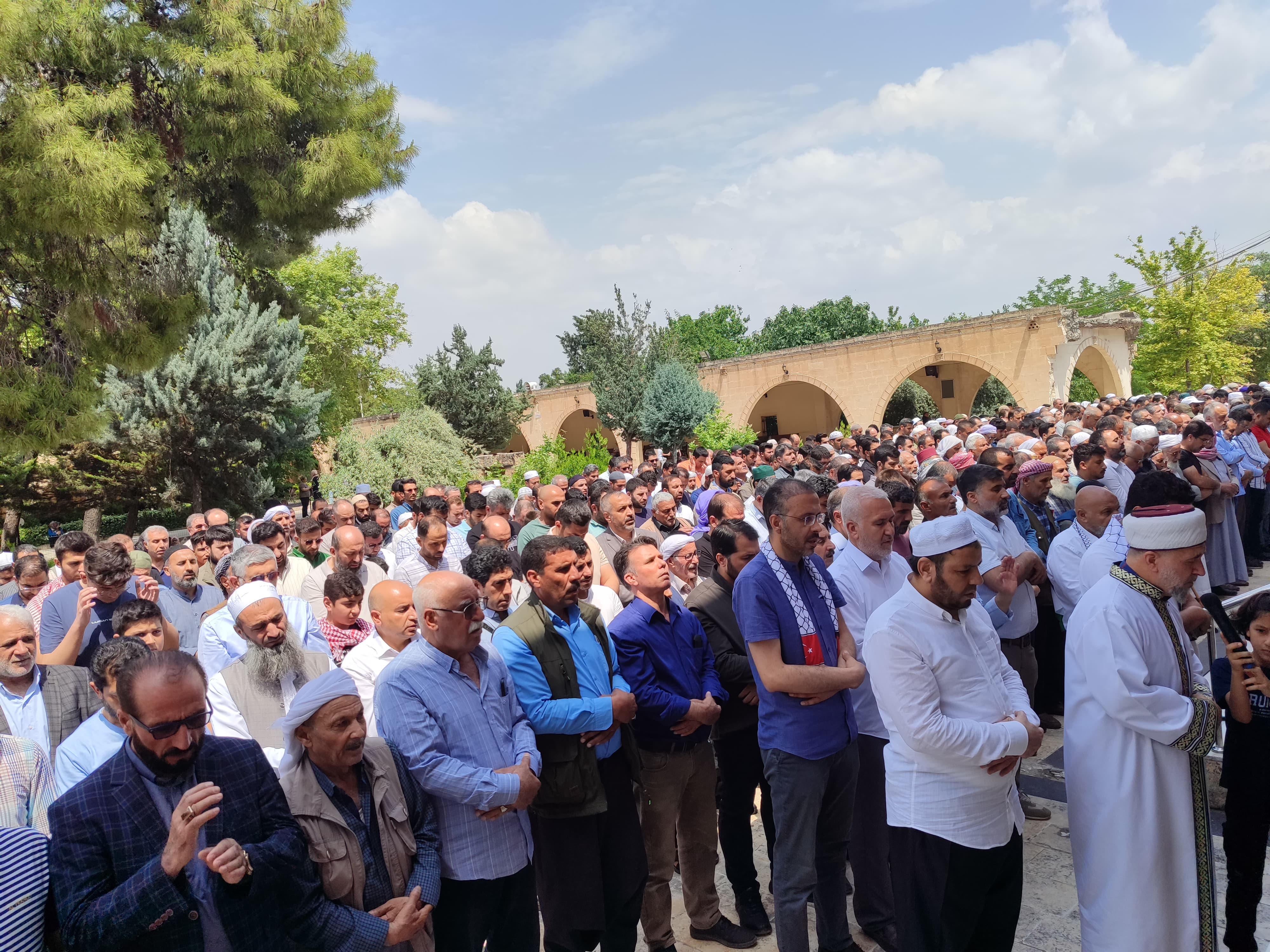 Kudüs şehidi Şanlıurfalı imam için gıyabi cenaze namazı! Kardeşi namaz sonrası konuştu