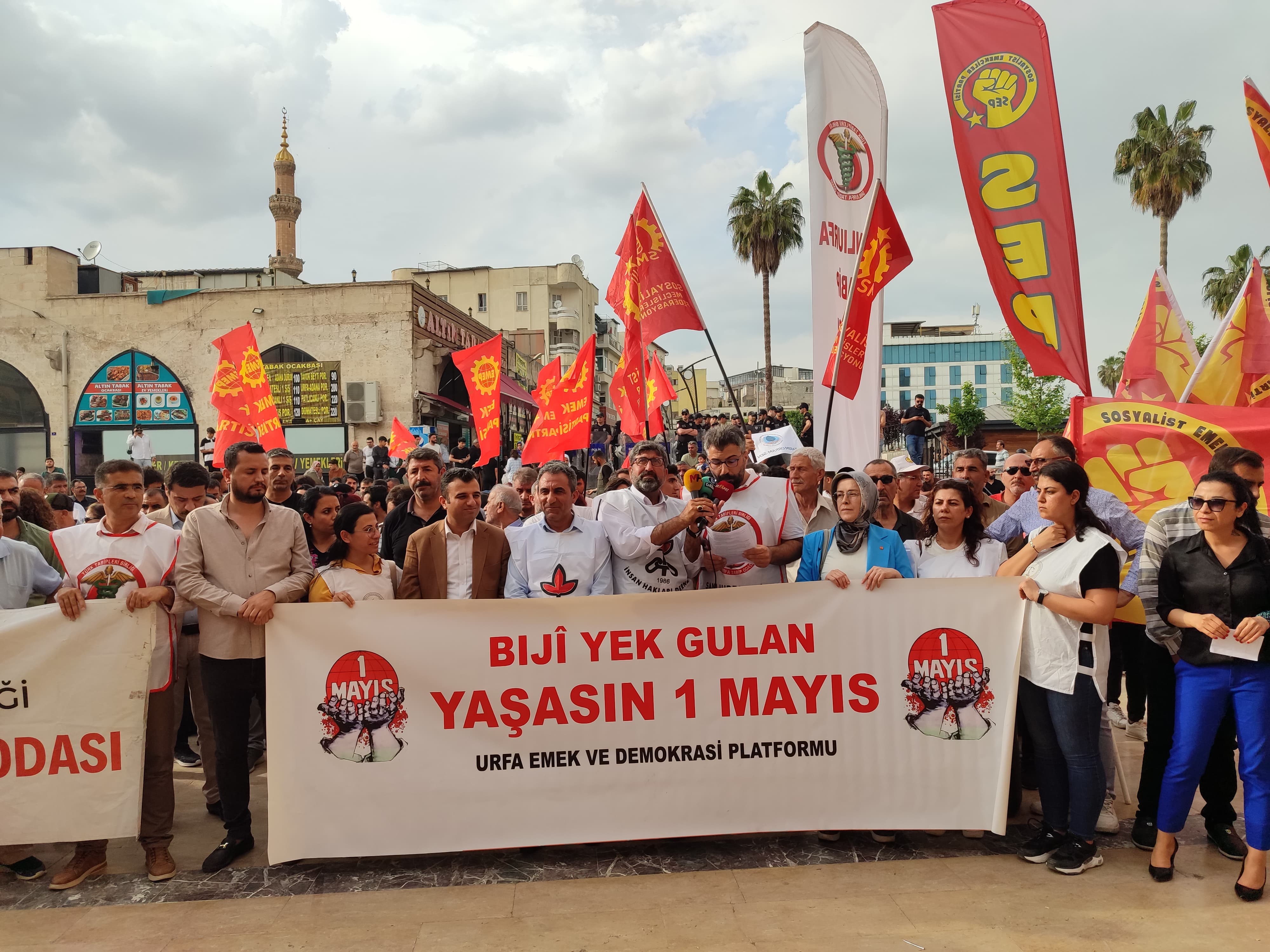 Şanlıurfa'da 1 Mayıs kutlandı