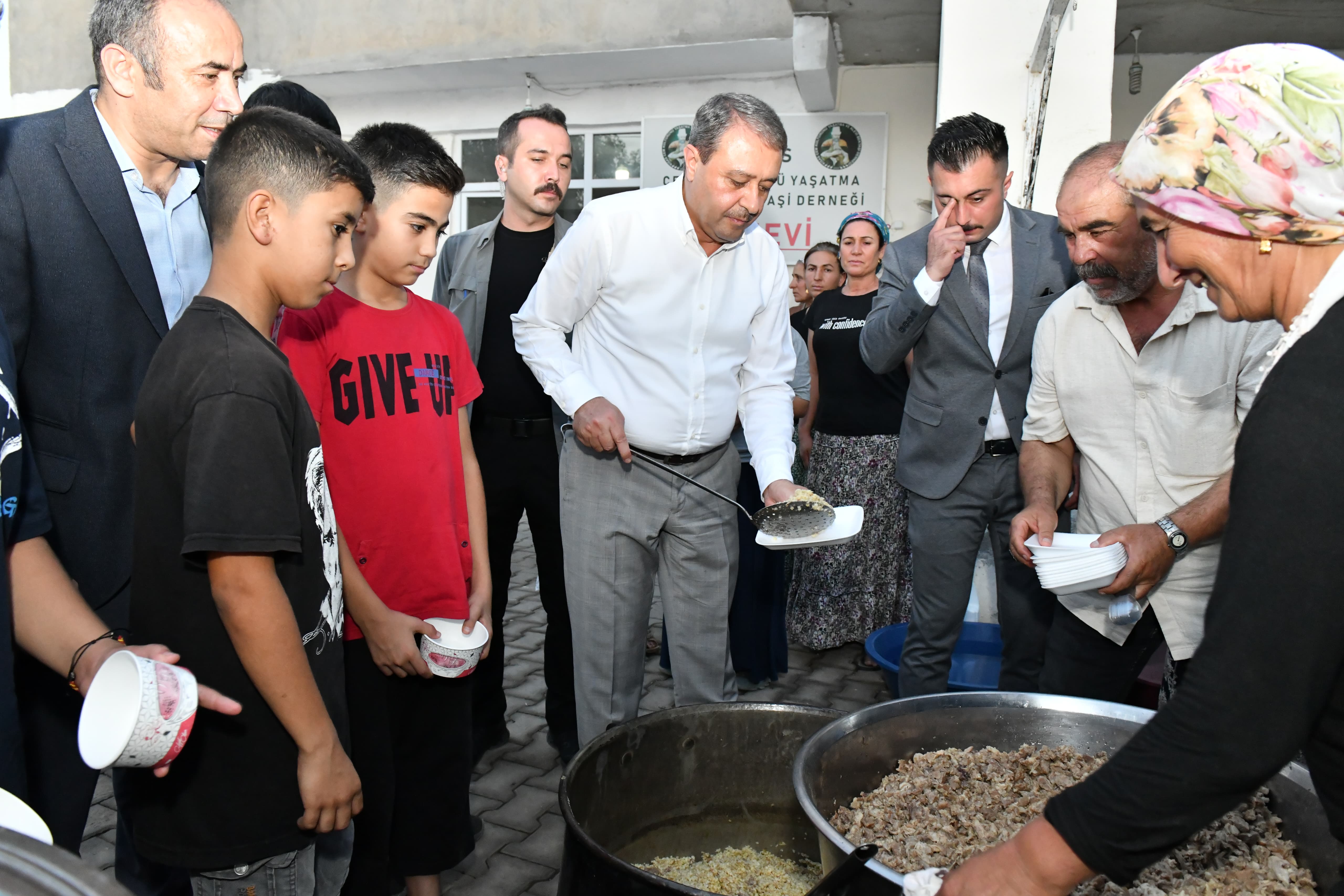 Vali Şıldak, Aşure ve Kurban Lokması etkinliğine katıldı